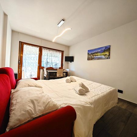 Hostdomus - City Center Apartment Colle Colle Sestriere Eksteriør billede
