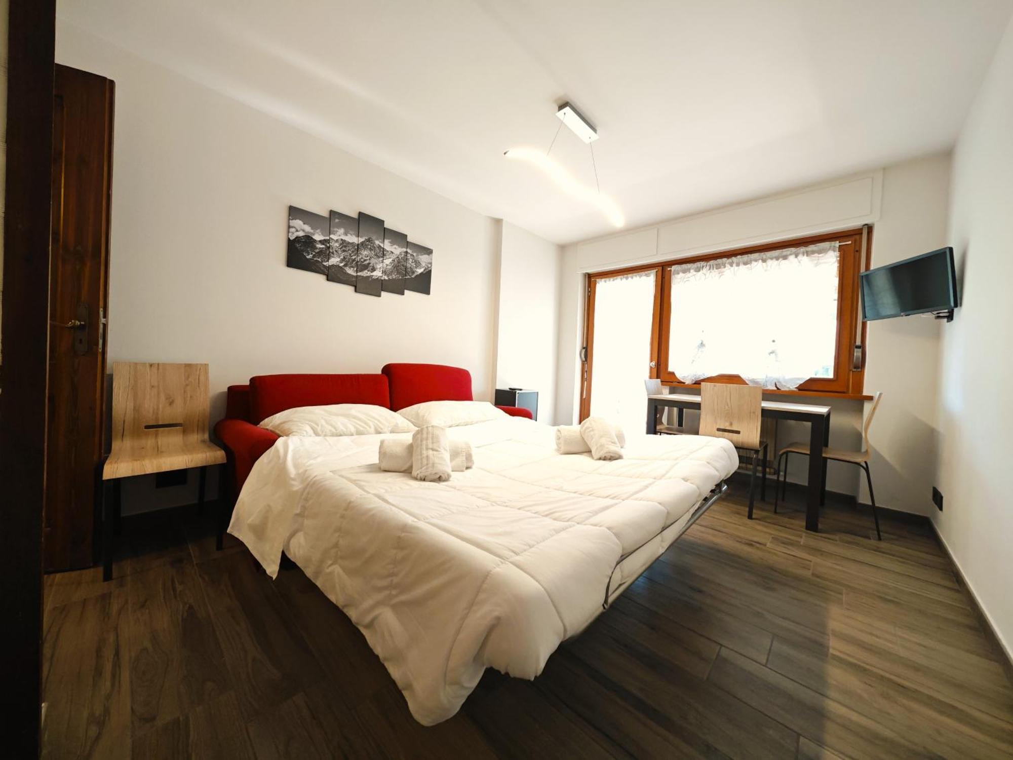 Hostdomus - City Center Apartment Colle Colle Sestriere Eksteriør billede